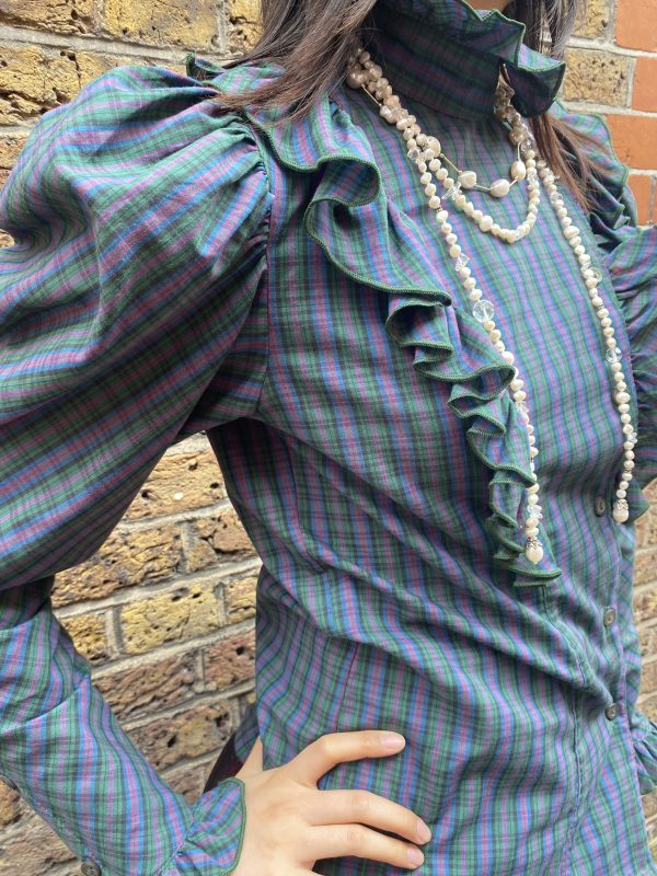 high frilled collar vintage blouse detail