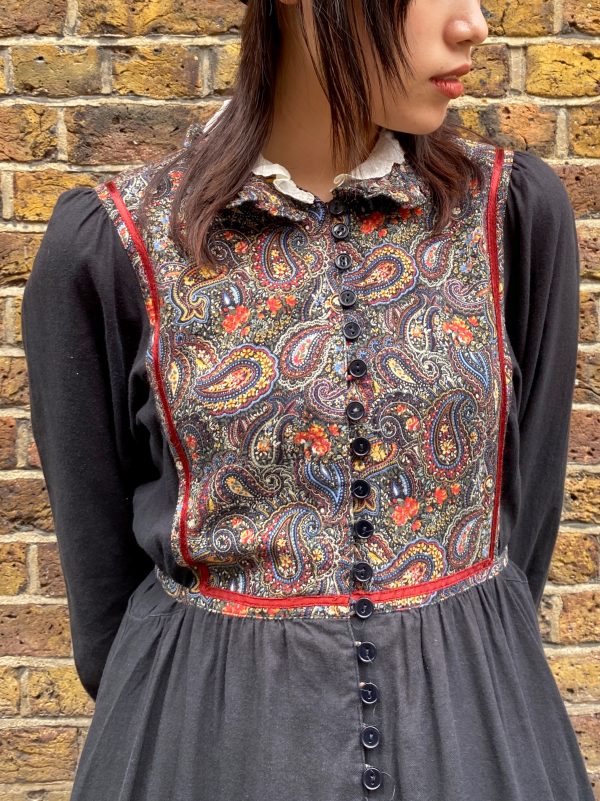close-up of floral print on 1970s prairie dress