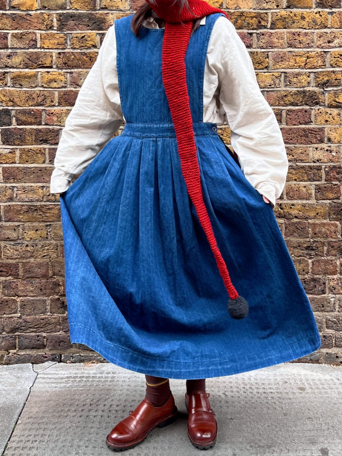 1980s Laura Ashley Denim Pinafore Dress 5 - Gong Nong Bing Vintage Vintage Laura Ashley pinafore worn by model