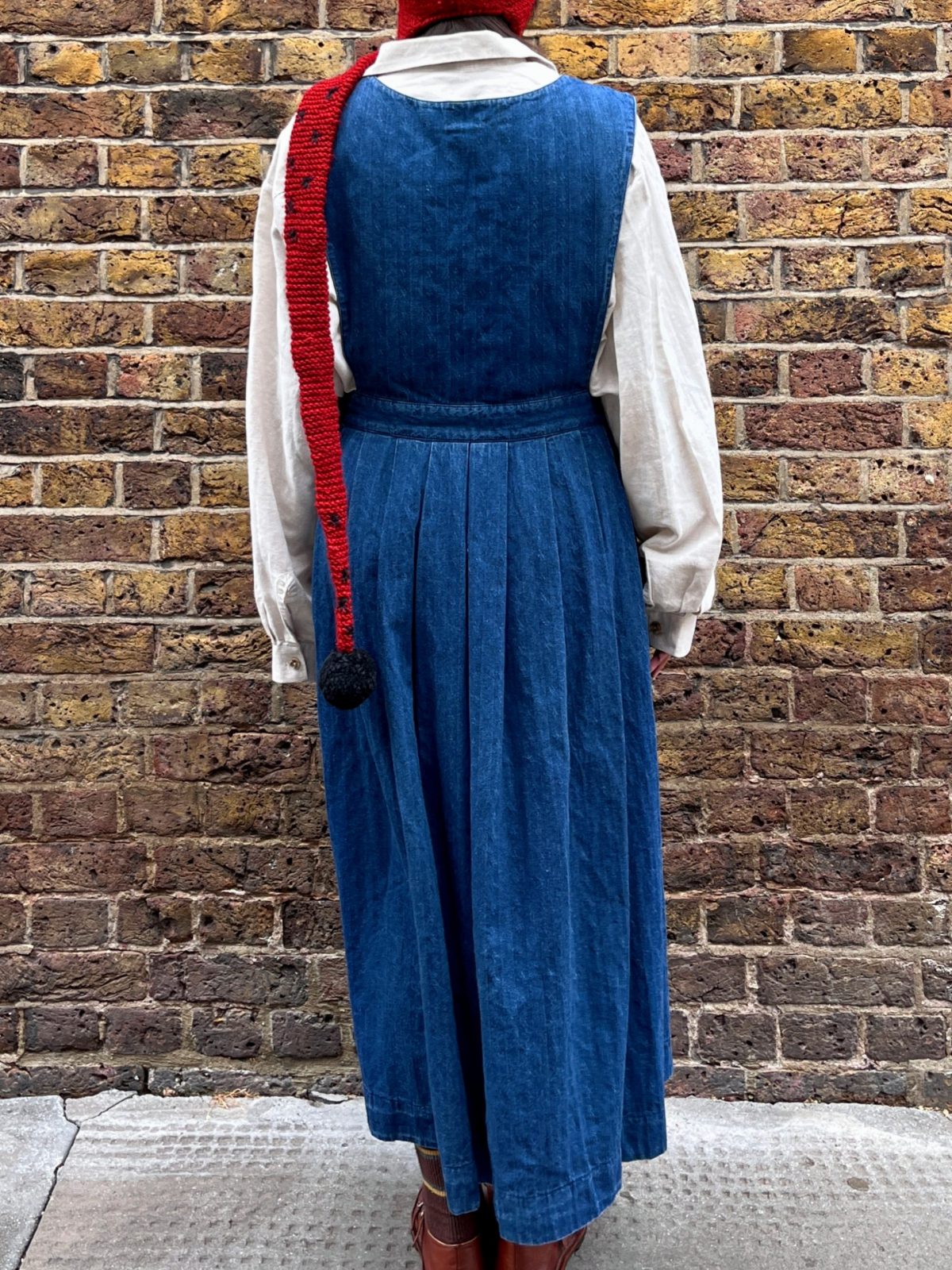 1980s Laura Ashley Denim Pinafore Dress 4 - Gong Nong Bing Vintage Vintage Laura Ashley pinafore worn by model