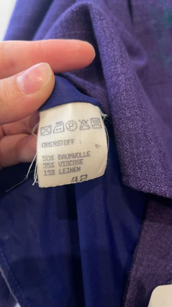 Labels of 1970s Alpine jacket with puff sleeves