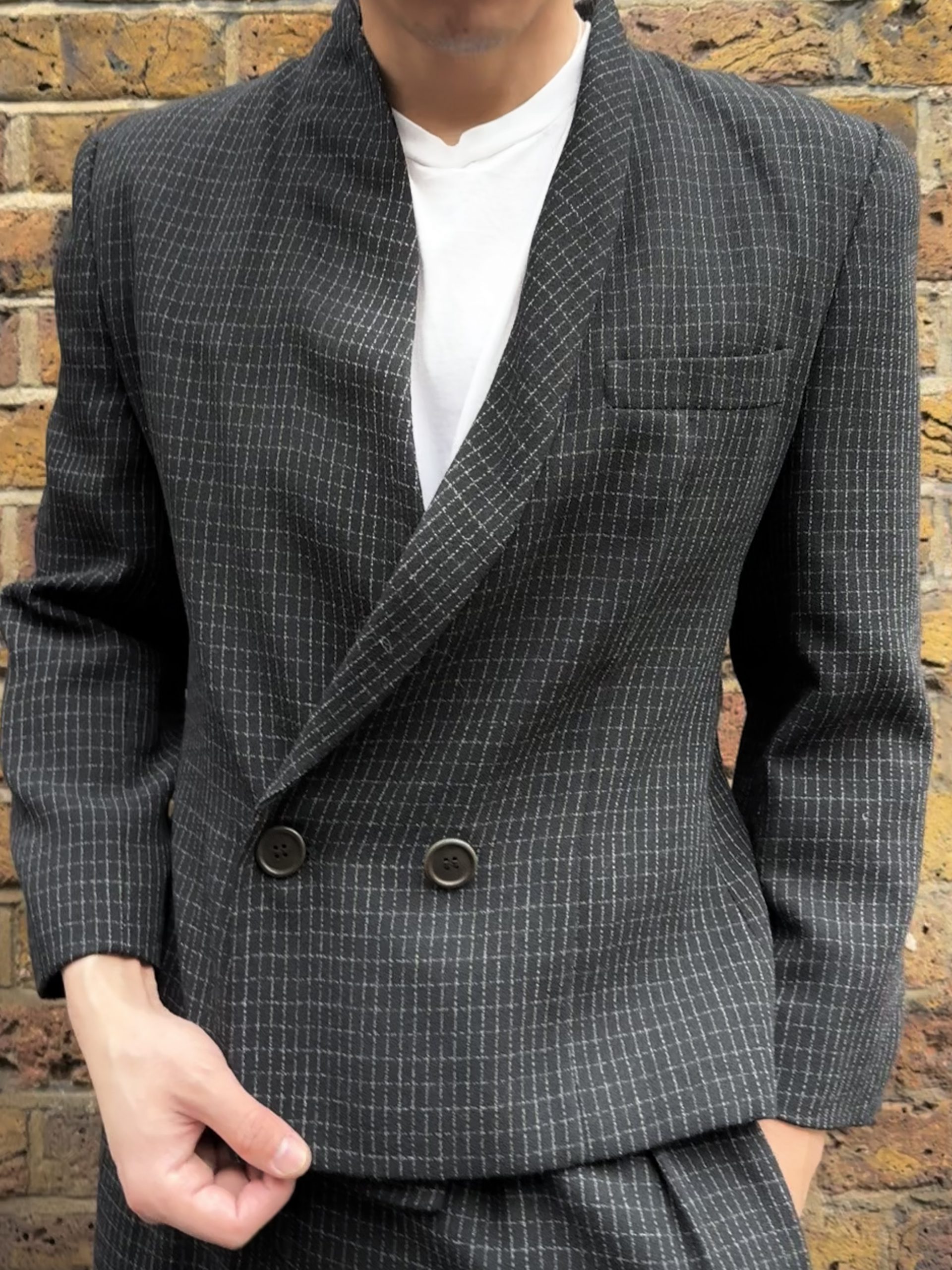 1990s Giorgio Armani Wool Suit – Powerful Minimalist Italian Tailoring 4 - Gong Nong Bing Vintage Vintage Giorgio Armani minimalist tailored blazer