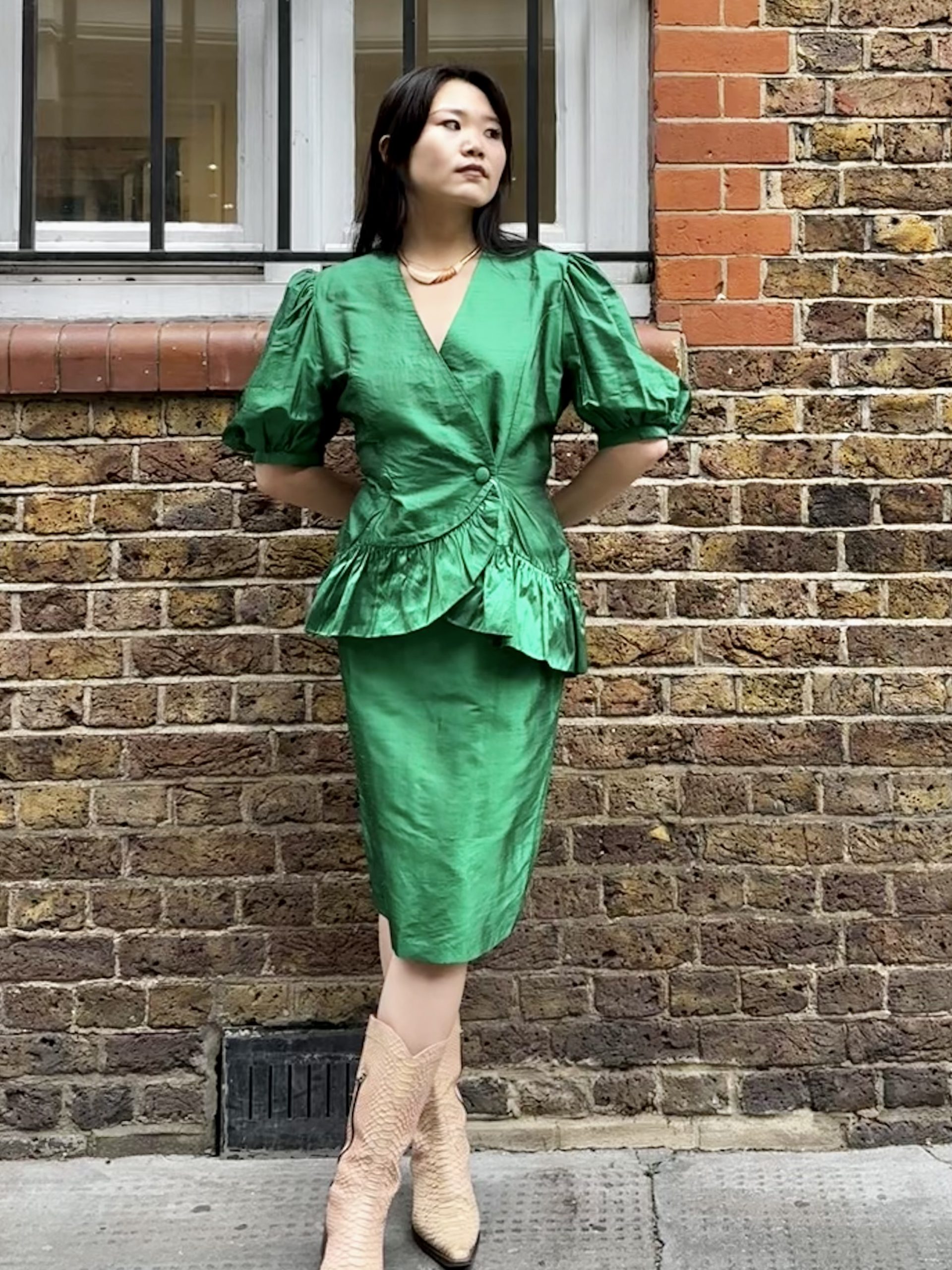 1980s Ariella Emerald Set – Stunning Made in UK Occasionwear 1 - Gong Nong Bing Vintage 1980s Ariella emerald set with peplum top and pencil skirt