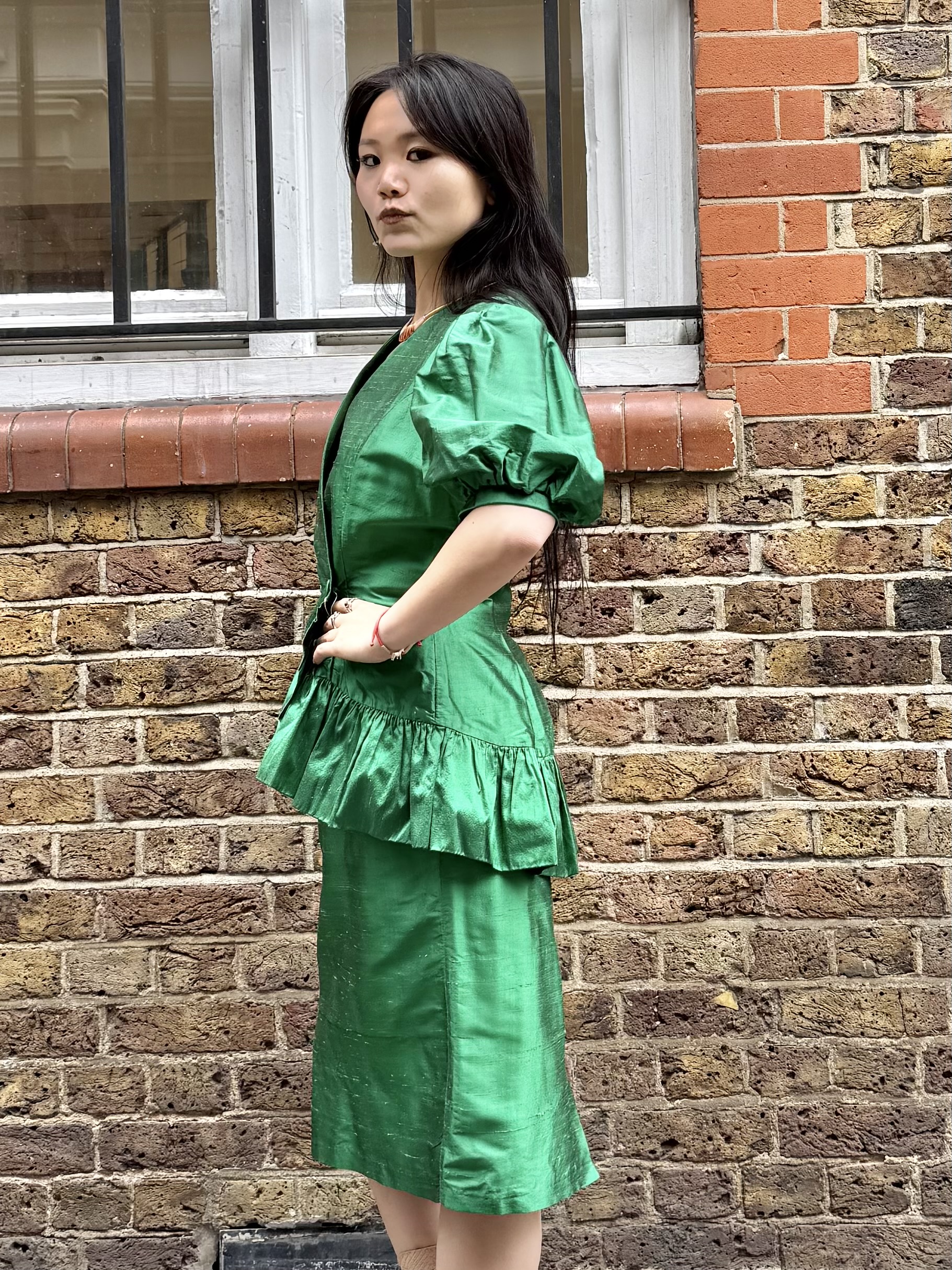 1980s Ariella Emerald Set – Stunning Made in UK Occasionwear 3 - Gong Nong Bing Vintage 1980s Ariella Emerald Set – Stunning Made in UK Occasionwear - Image 3