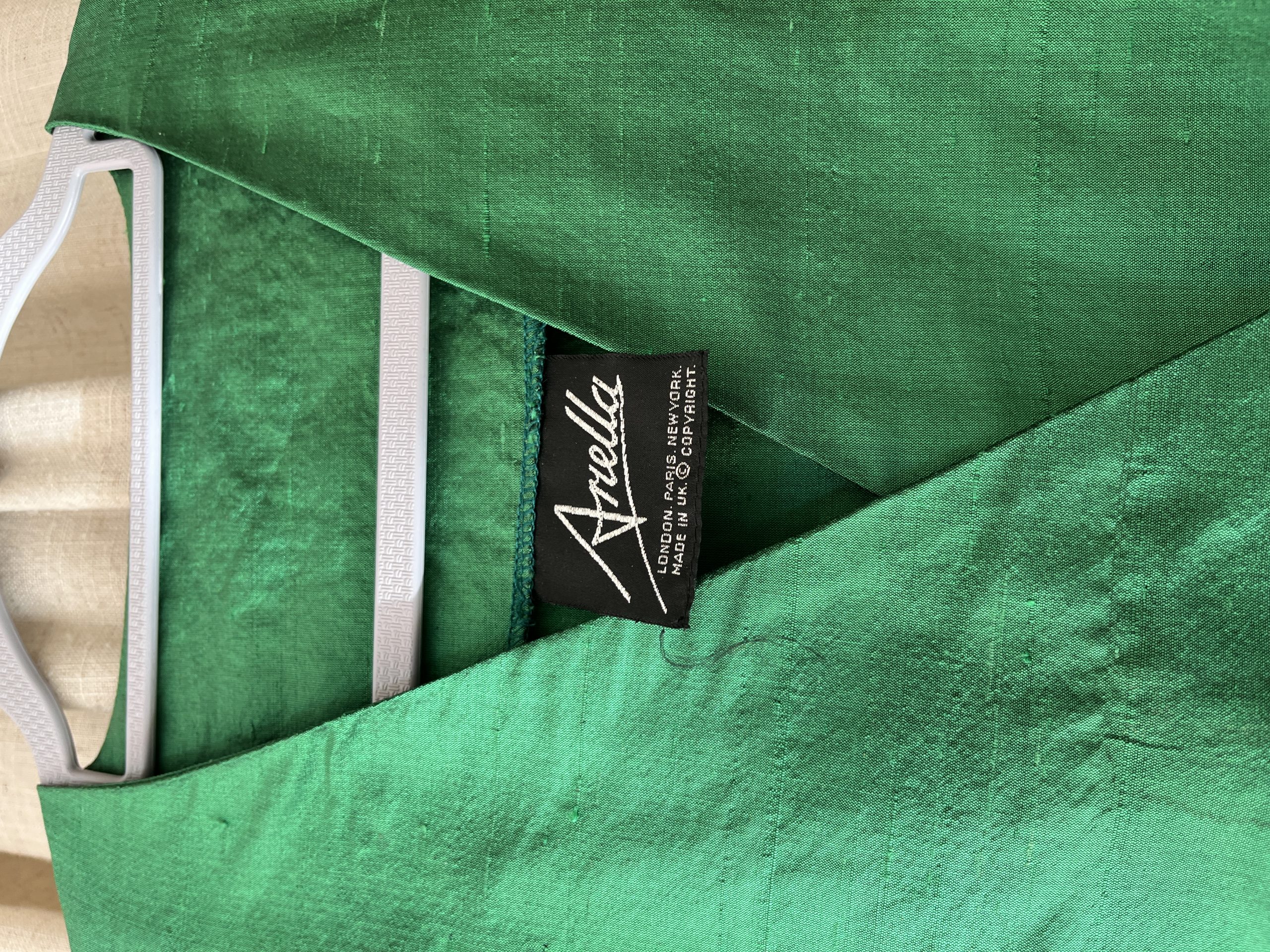 1980s Ariella Emerald Set – Stunning Made in UK Occasionwear 12 - Gong Nong Bing Vintage 1980s Ariella emerald set with peplum top and pencil skirt label