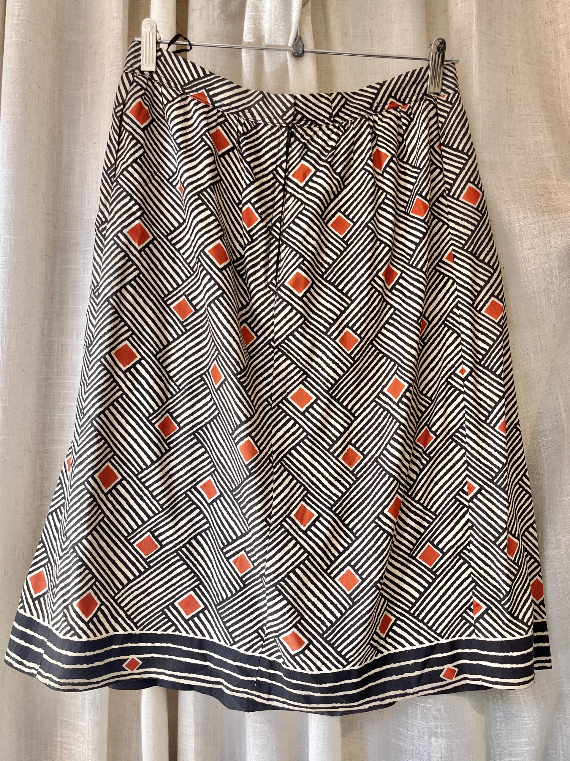 1970s Silk Resort Set – Stunning Bill Haire Designer Vintage 12 - Gong Nong Bing Vintage 1970s Silk Resort Set – Stunning Bill Haire Designer Vintage - Image 12